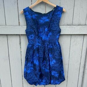 Alice + Olivia Floral Sleeveless Embroidered Balloon Mini Dress Sz 4